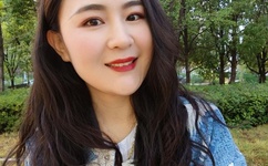 免费吻胸抓胸激烈视频网站